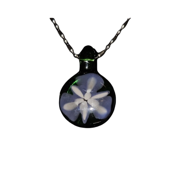 Green Glass Pendant With Imploded Flower (2)